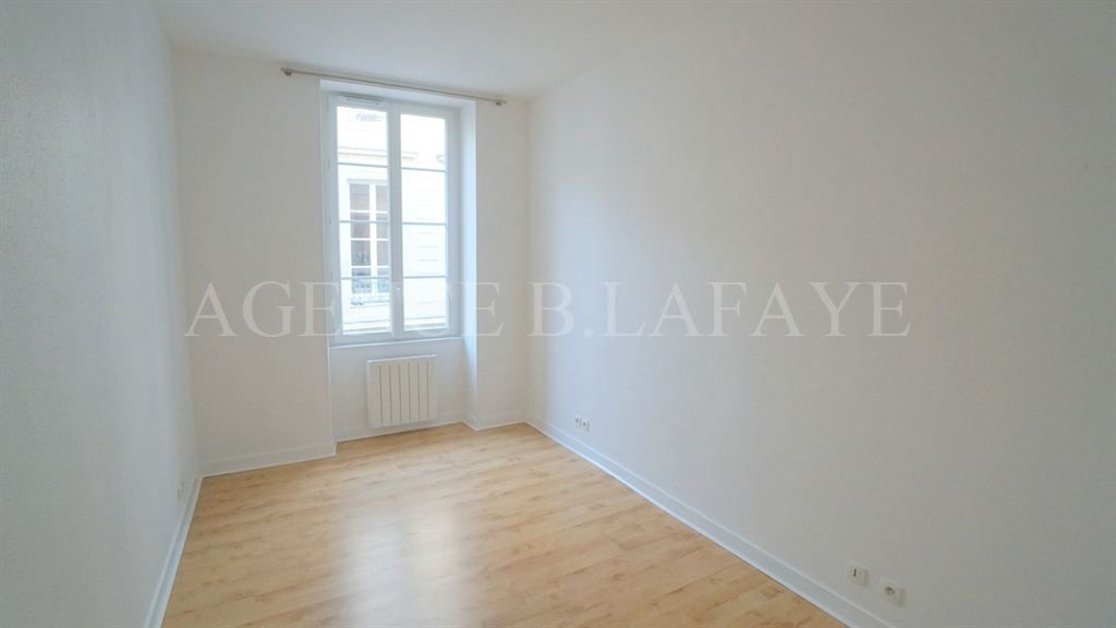 apartment 3 rooms for rent on BORDEAUX (33000)