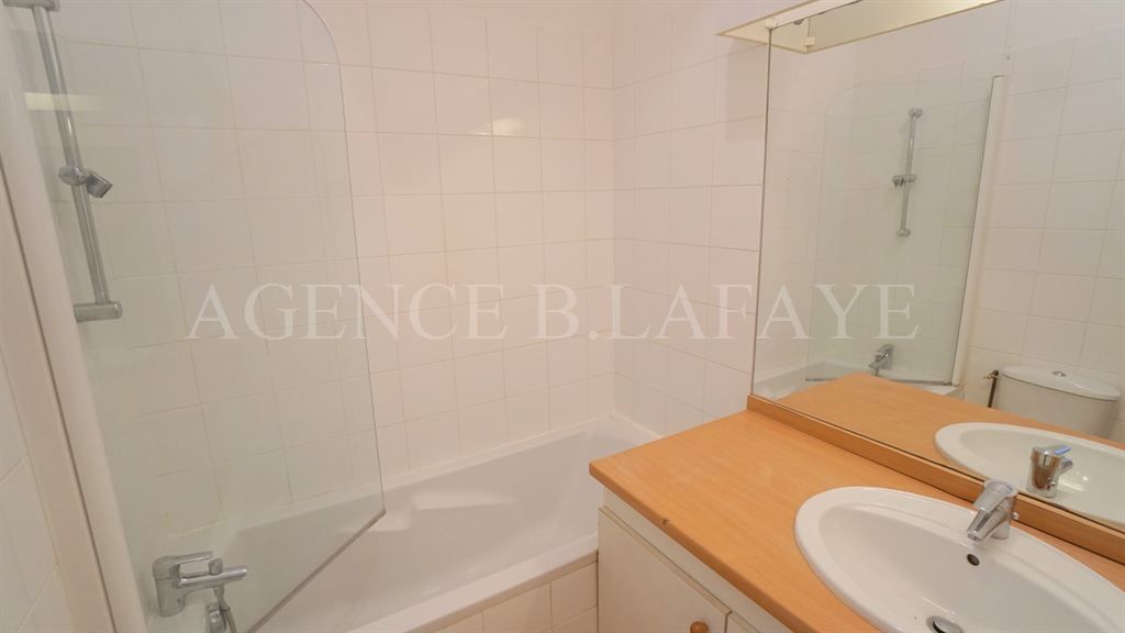 apartment 2 rooms for rent on BORDEAUX (33000)