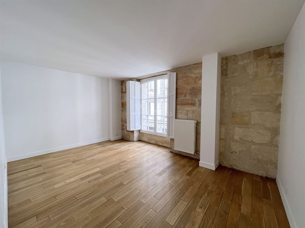 apartment 6 rooms for rent on BORDEAUX (33000)