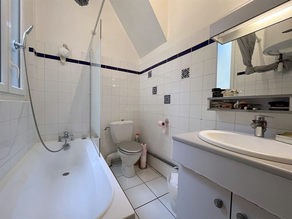 apartment 2 rooms for rent on BORDEAUX (33000)