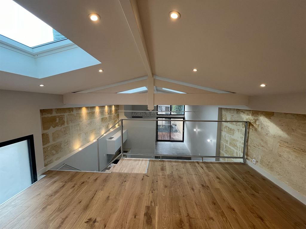 house 2 rooms for rent on BORDEAUX (33000)