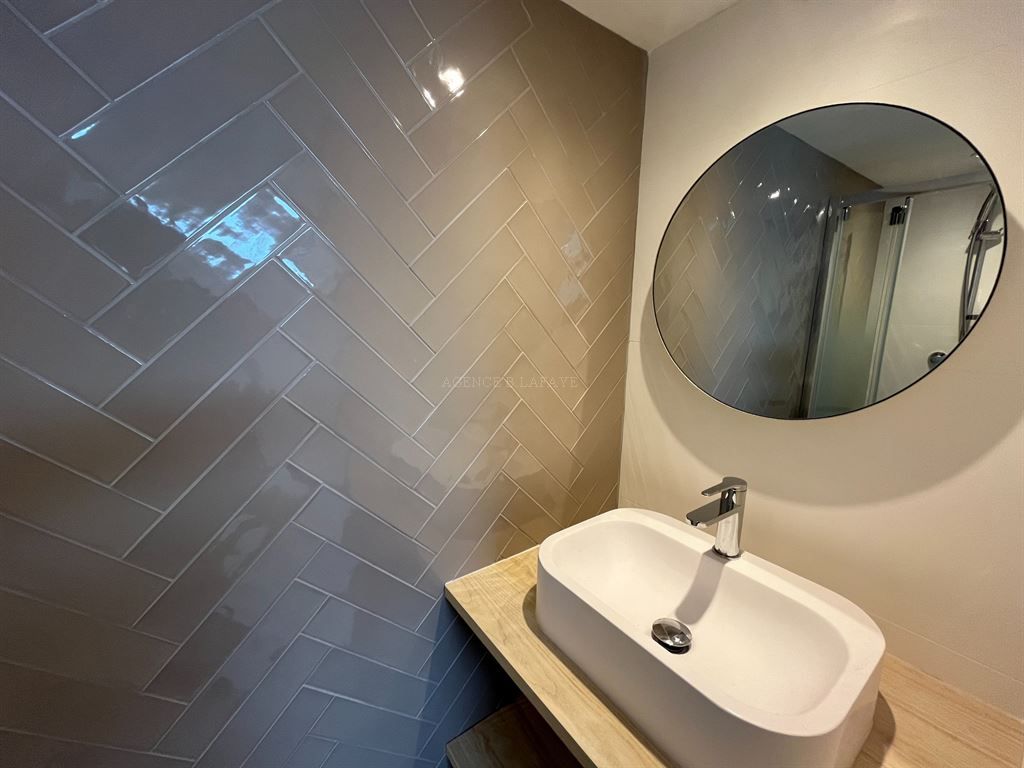 house 2 rooms for rent on BORDEAUX (33000)