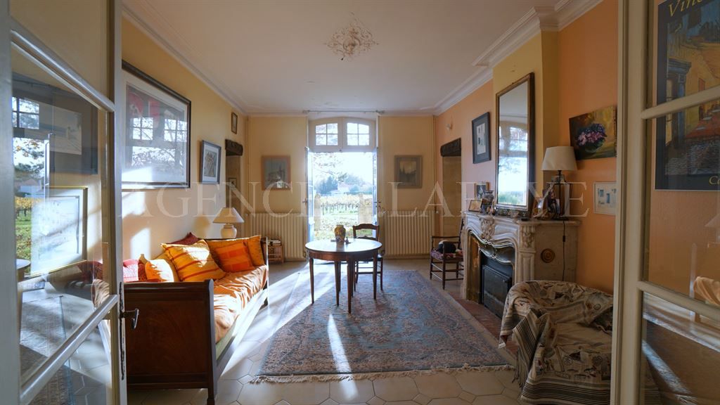 property 12 rooms for sale on BORDEAUX (33000)
