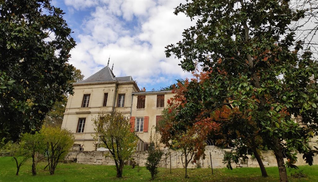 property 19 rooms for sale on BORDEAUX (33000)