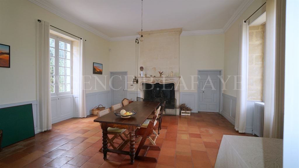 house 11 rooms for sale on BORDEAUX (33000)