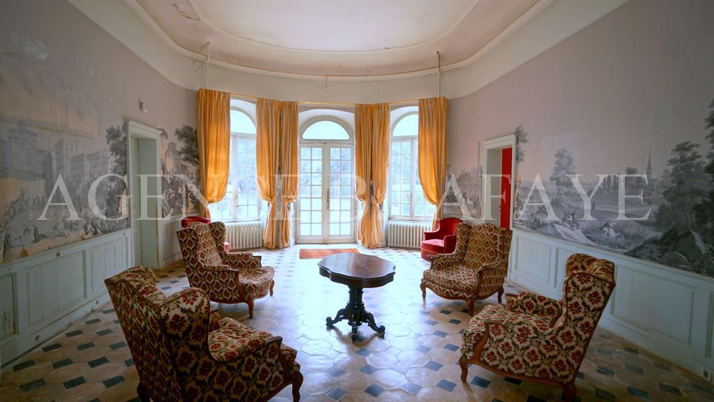 property 13 rooms for sale on BORDEAUX (33000)