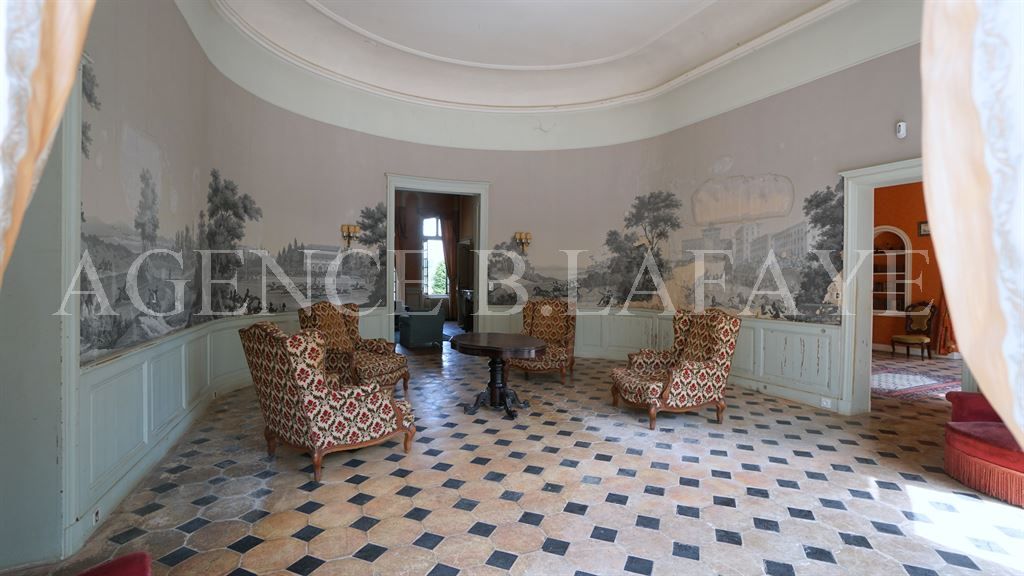 property 13 rooms for sale on BORDEAUX (33000)