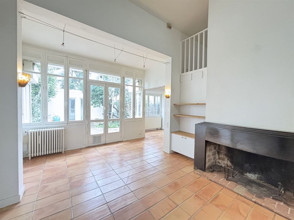 house 4 rooms for rent on TALENCE (33400)