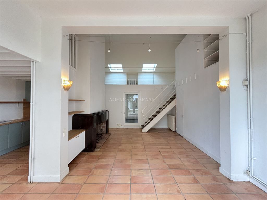 house 4 rooms for rent on TALENCE (33400)