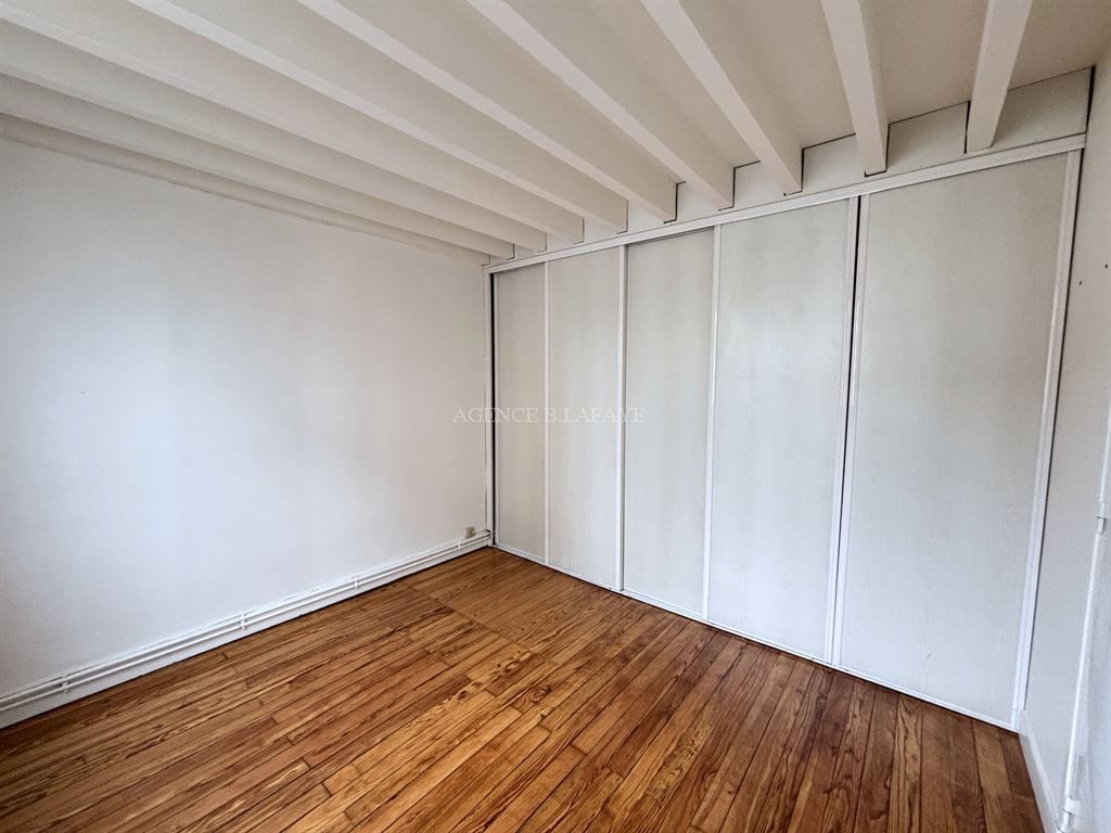 house 4 rooms for rent on TALENCE (33400)