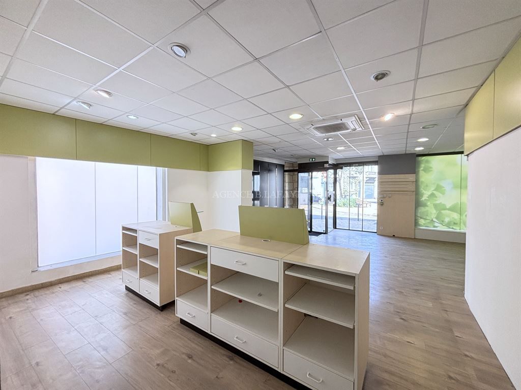 commercial local for rent on BORDEAUX (33800)
