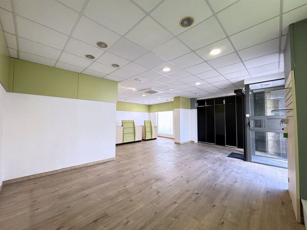commercial local for rent on BORDEAUX (33800)