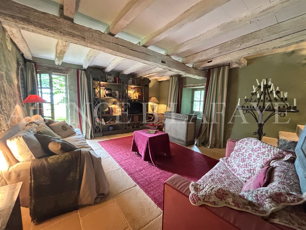 property 6 rooms for sale on BORDEAUX (33000)