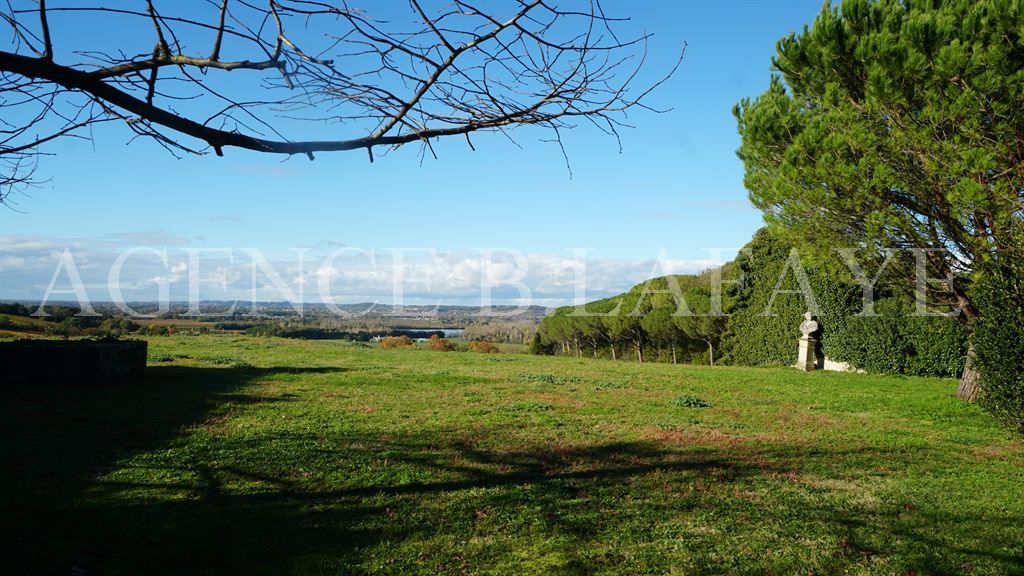 property 6 rooms for sale on BORDEAUX (33000)