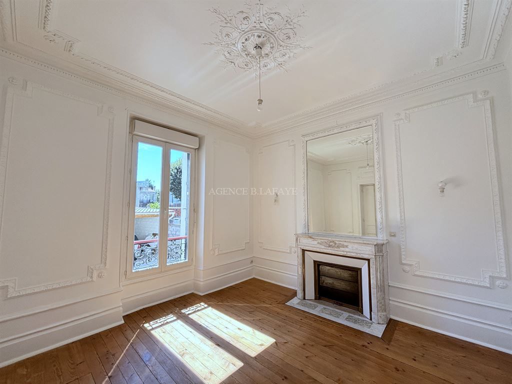 house 9 rooms for rent on BORDEAUX (33000)