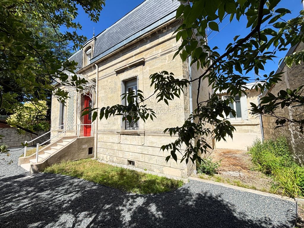 house 9 rooms for rent on BORDEAUX (33000)