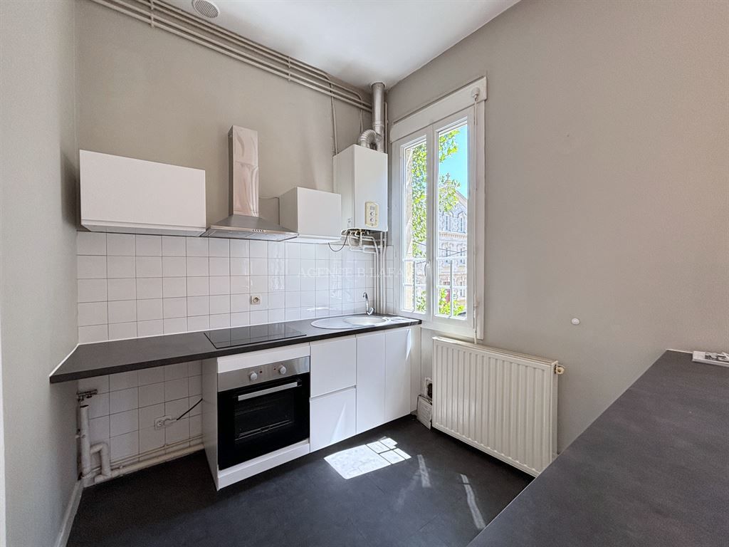 apartment 3 rooms for rent on TALENCE (33400)