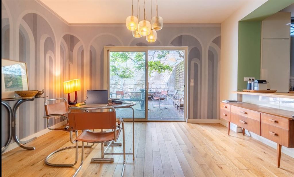 house 6 rooms for sale on BORDEAUX (33000)