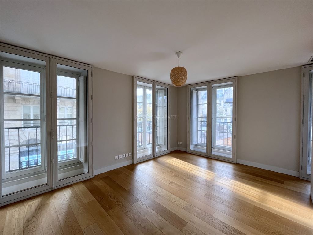 apartment 7 rooms for rent on BORDEAUX (33000)