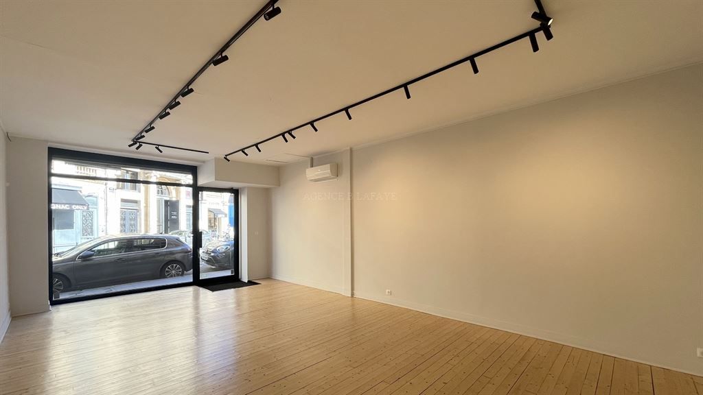 commercial local for rent on BORDEAUX (33000)