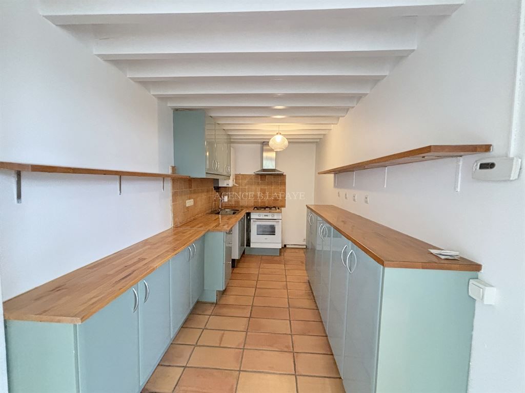 house 4 rooms for rent on BORDEAUX (33000)