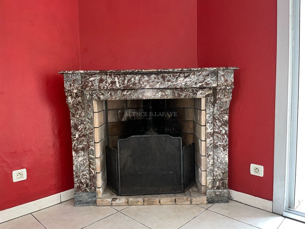 house 6 rooms for sale on BORDEAUX (33000)