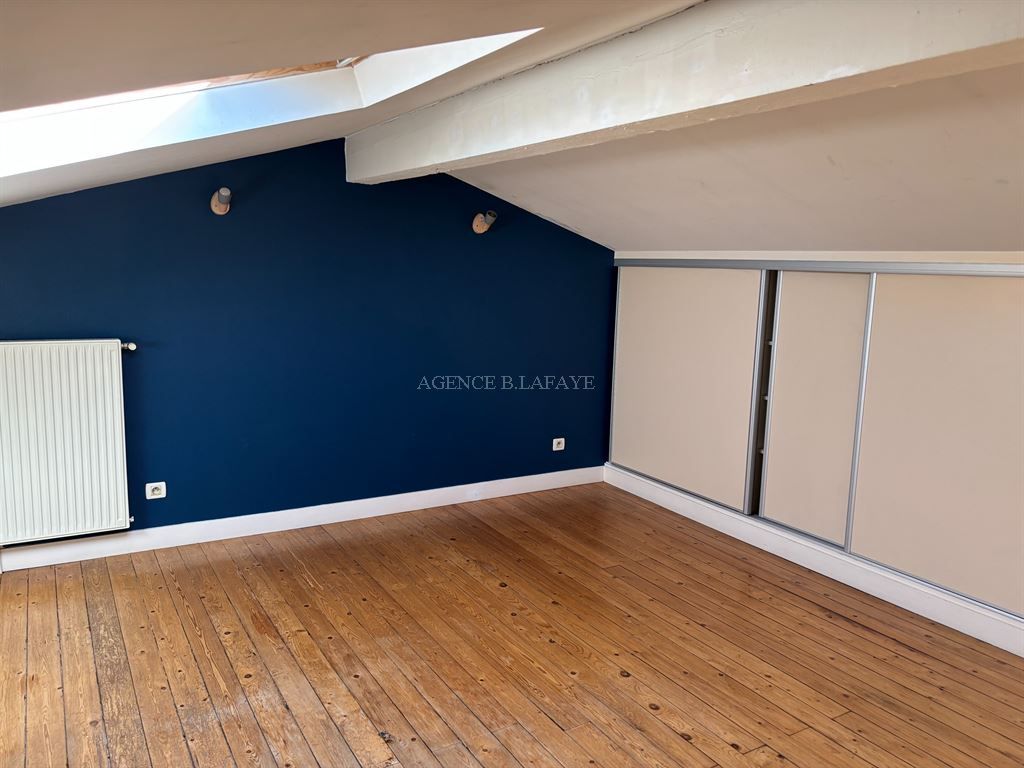 house 6 rooms for sale on BORDEAUX (33000)