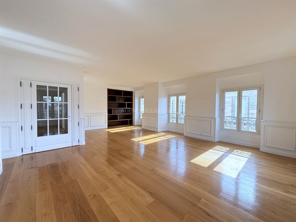 apartment 3 rooms for rent on BORDEAUX (33000)