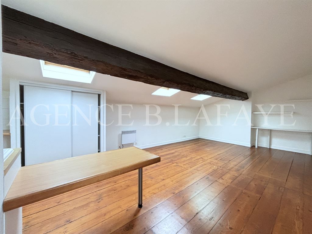 studio for rent on BORDEAUX (33000)