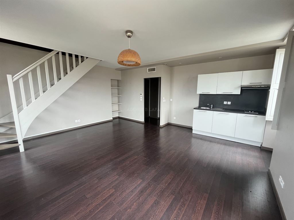 apartment 2 rooms for rent on BORDEAUX (33000)