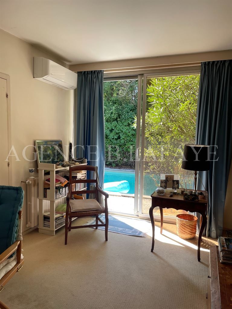 house 8 rooms for sale on BORDEAUX (33200)