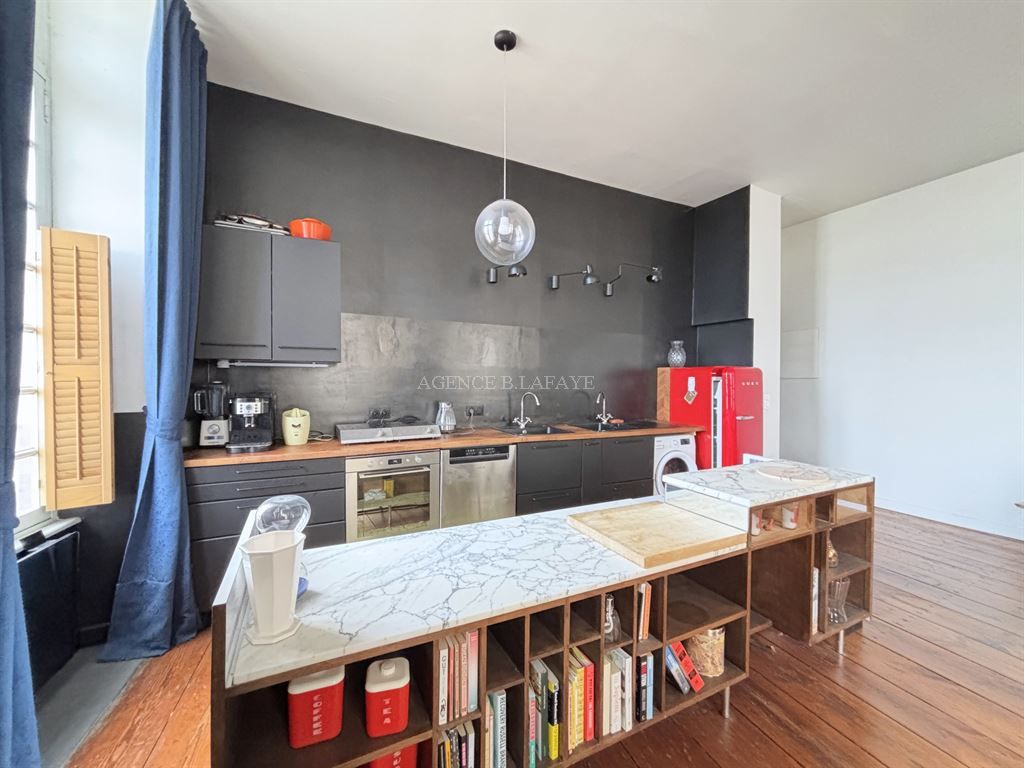 apartment 4 rooms for rent on BORDEAUX (33000)