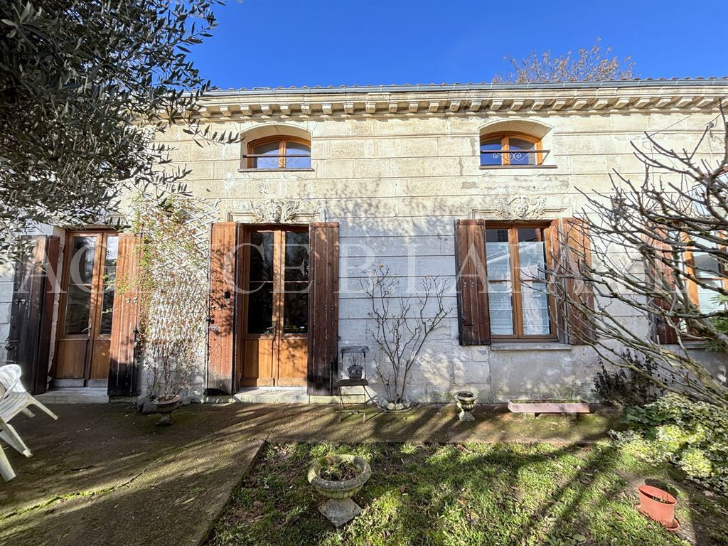 house 5 rooms for sale on BORDEAUX (33000)