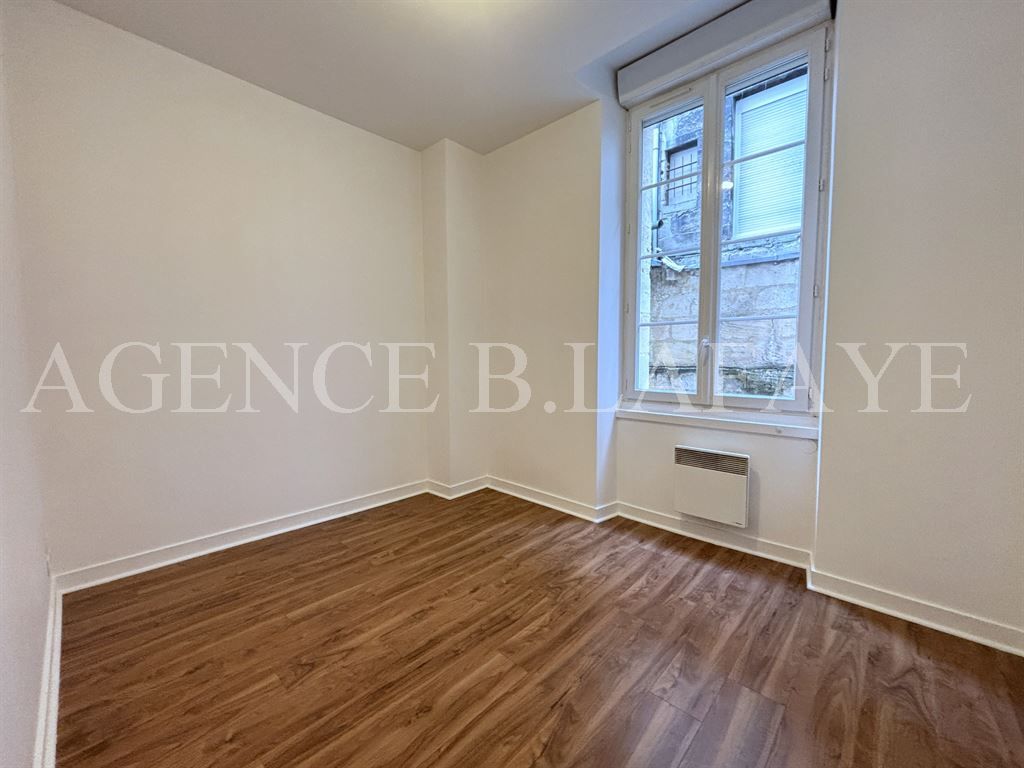 apartment 3 rooms for rent on BORDEAUX (33000)