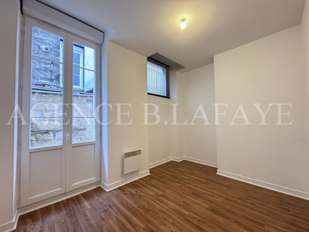 apartment 3 rooms for rent on BORDEAUX (33000)