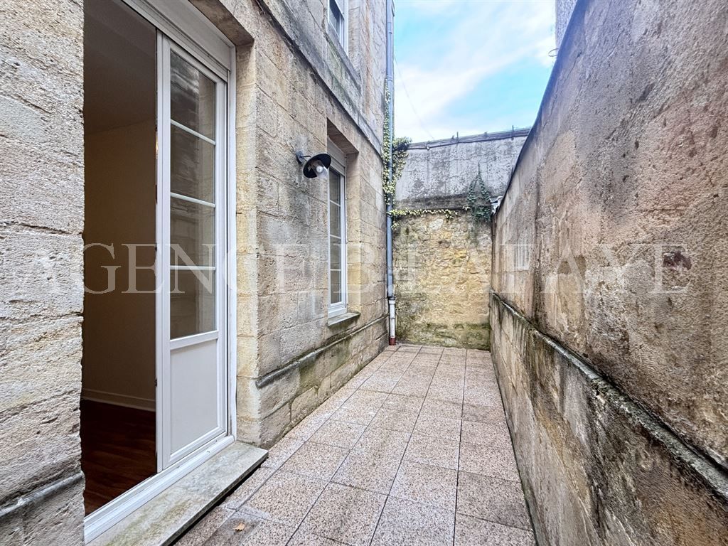 apartment 3 rooms for rent on BORDEAUX (33000)