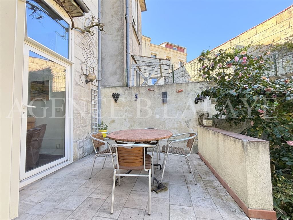 house 7 rooms for sale on BORDEAUX (33000)