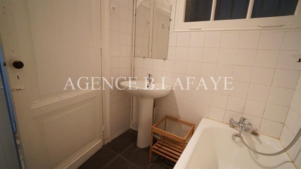 apartment 3 rooms for sale on BORDEAUX (33000)