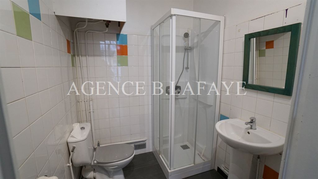 apartment 3 rooms for sale on BORDEAUX (33000)