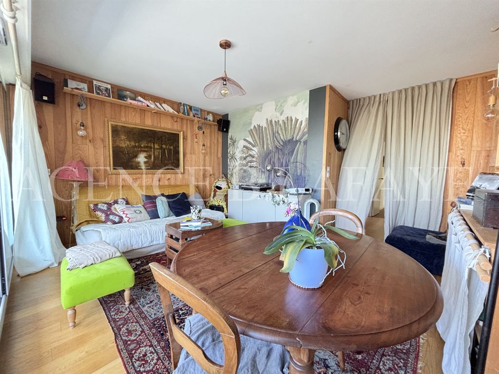 apartment 2 rooms for sale on BORDEAUX (33000)