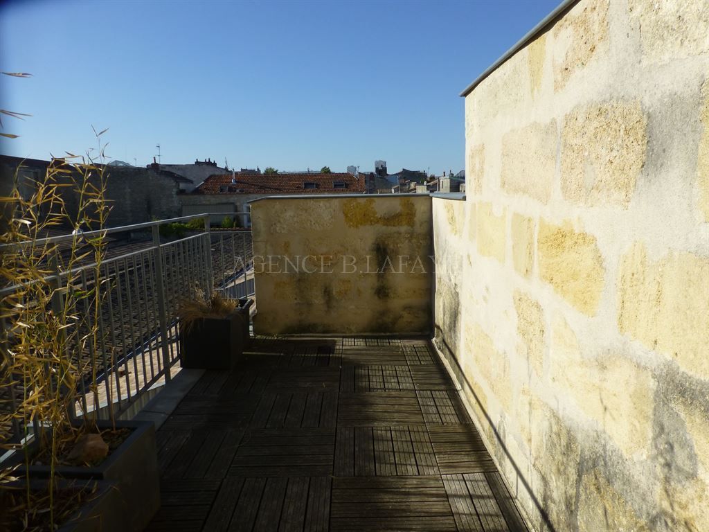 apartment 5 rooms for rent on BORDEAUX (33000)