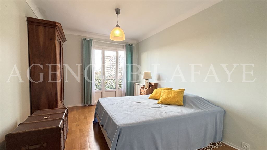 apartment 3 rooms for rent on BORDEAUX (33200)