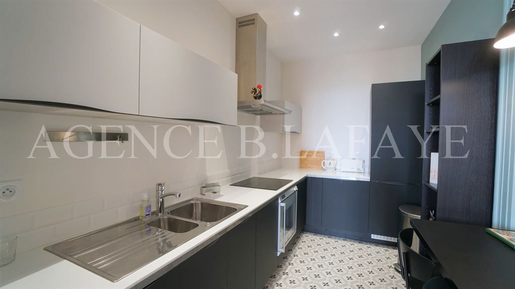 apartment 3 rooms for rent on BORDEAUX (33000)