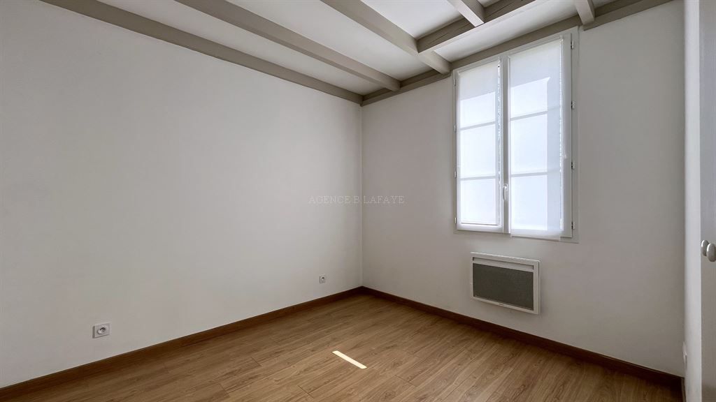 house 4 rooms for rent on BORDEAUX (33000)