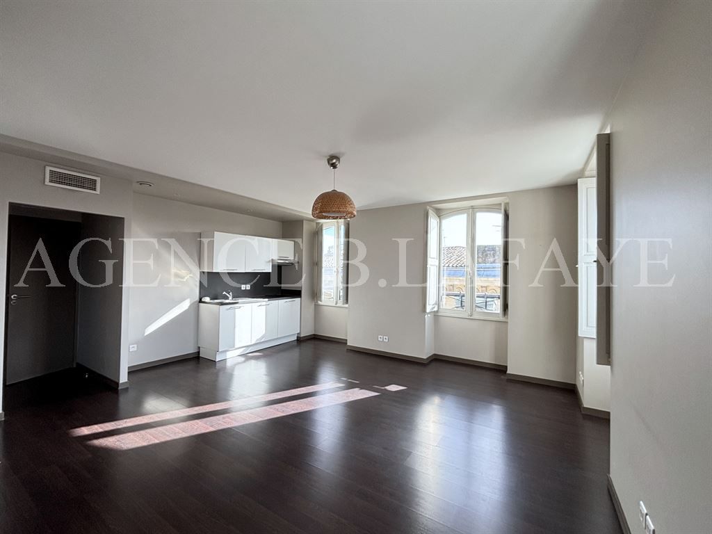 apartment 2 rooms for rent on BORDEAUX (33000)