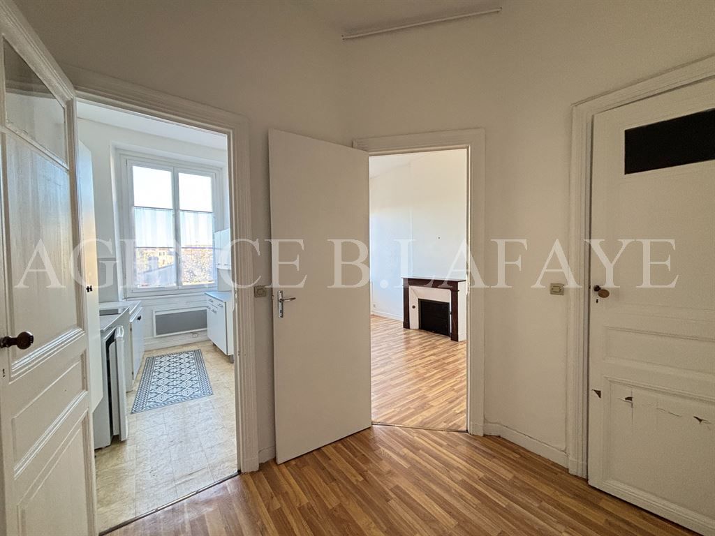apartment 1 room for rent on BORDEAUX (33000)