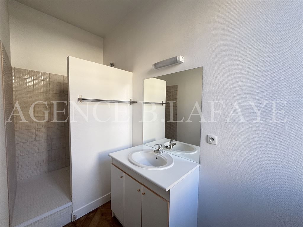apartment 2 rooms for rent on BORDEAUX (33000)