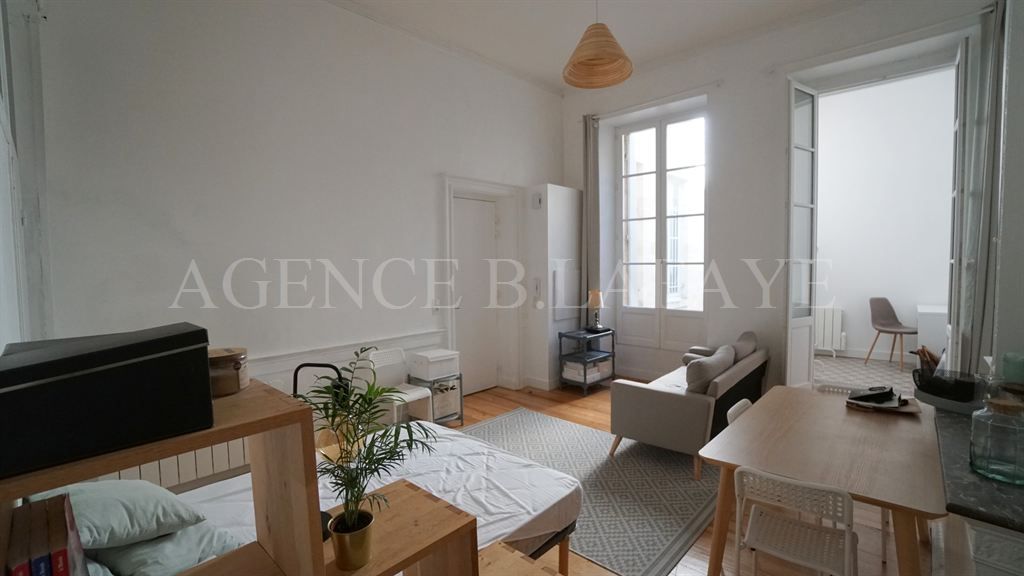 studio for rent on BORDEAUX (33000)