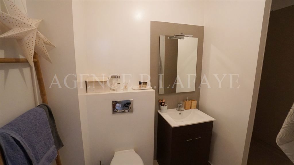 studio for rent on BORDEAUX (33000)