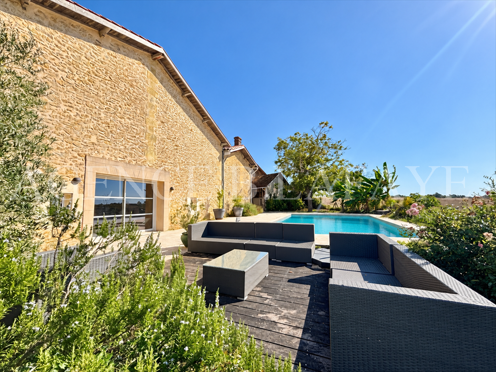 property 7 rooms for sale on BORDEAUX (33000)